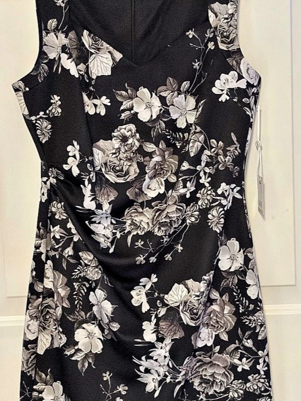 Siena Floral Mini Dress in Black & White Size 12 Like New